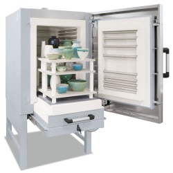 Печь камерная Nabertherm NW 300/H/C440, обогрев с пяти сторон, с выдвижным подом, 1340°C